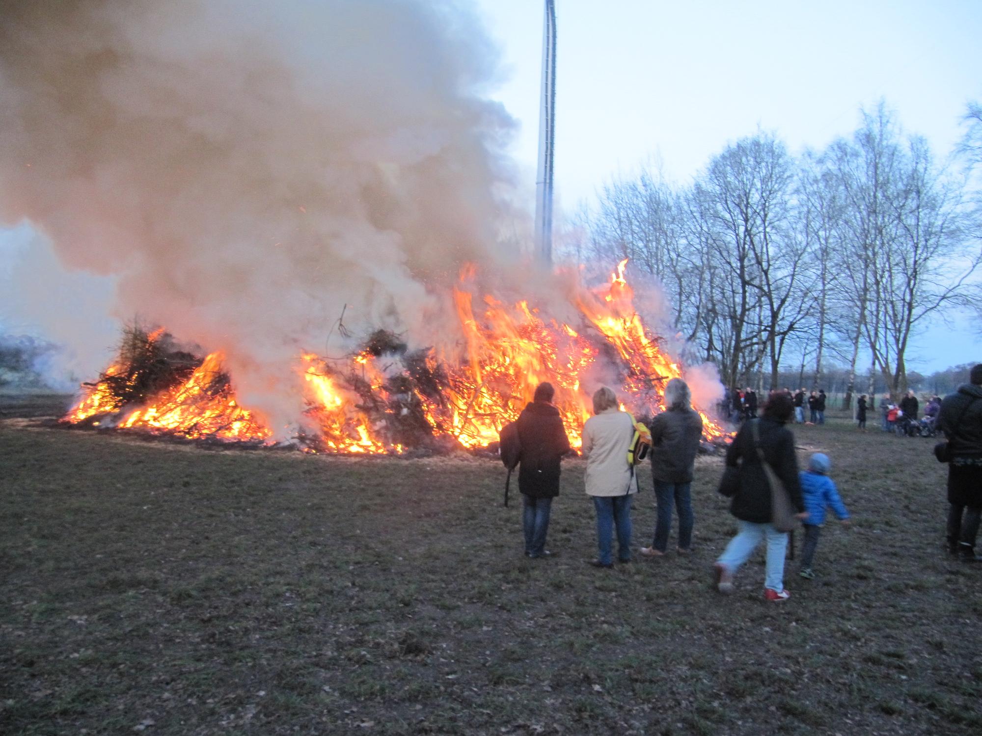 Osterfeuer 2016 5